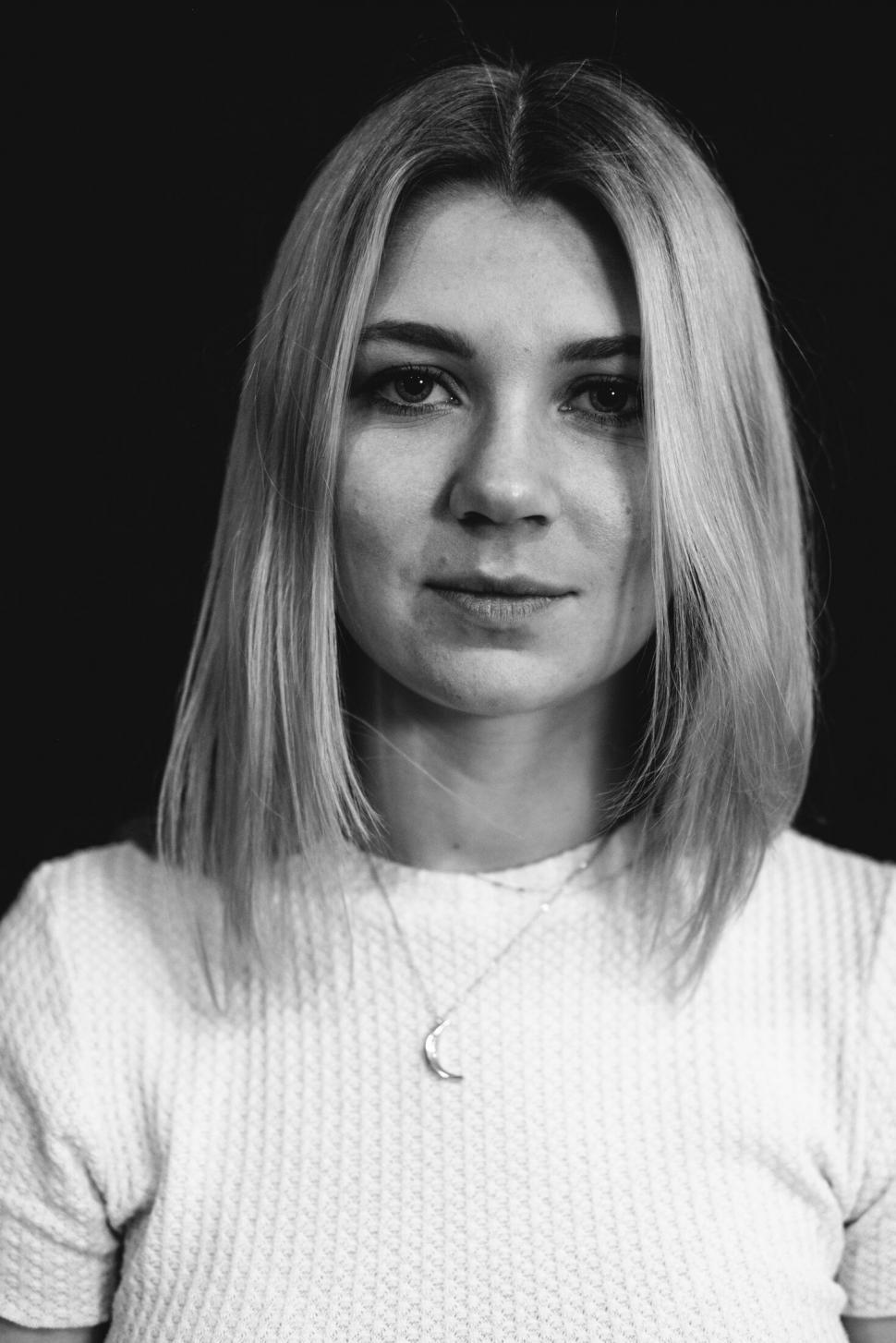 Free Image of Black and white portrait of woman 
