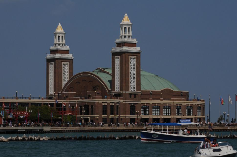 Free Image of Building on the pier 