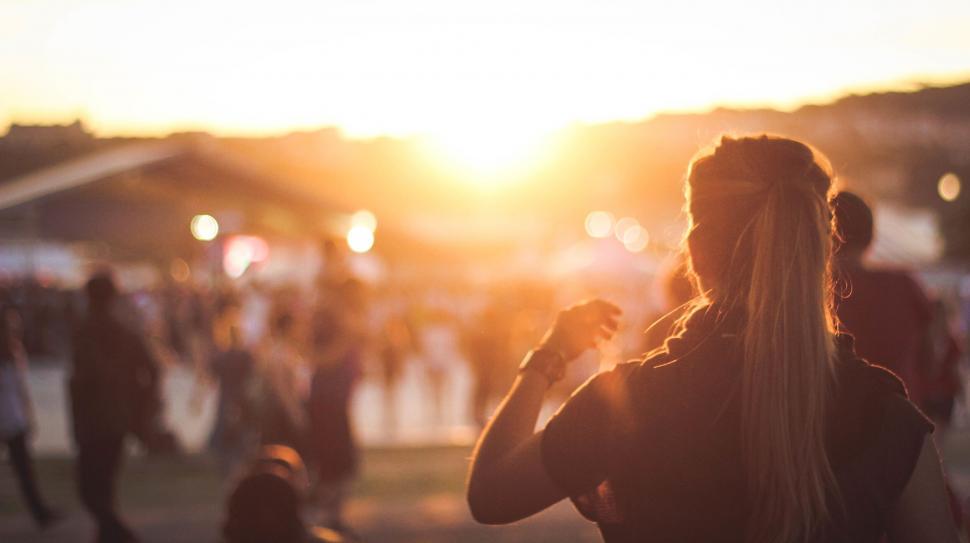 Free Image of Silhouette of a woman dancing at sunset 