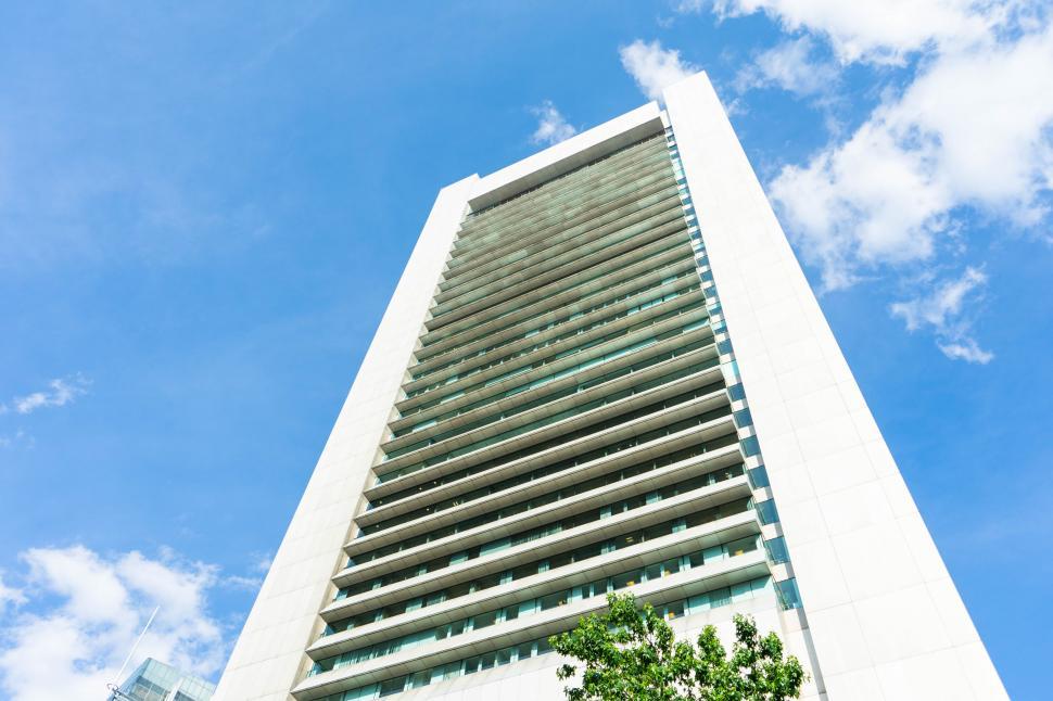 Free Image of Skyscraper with unique window pattern 