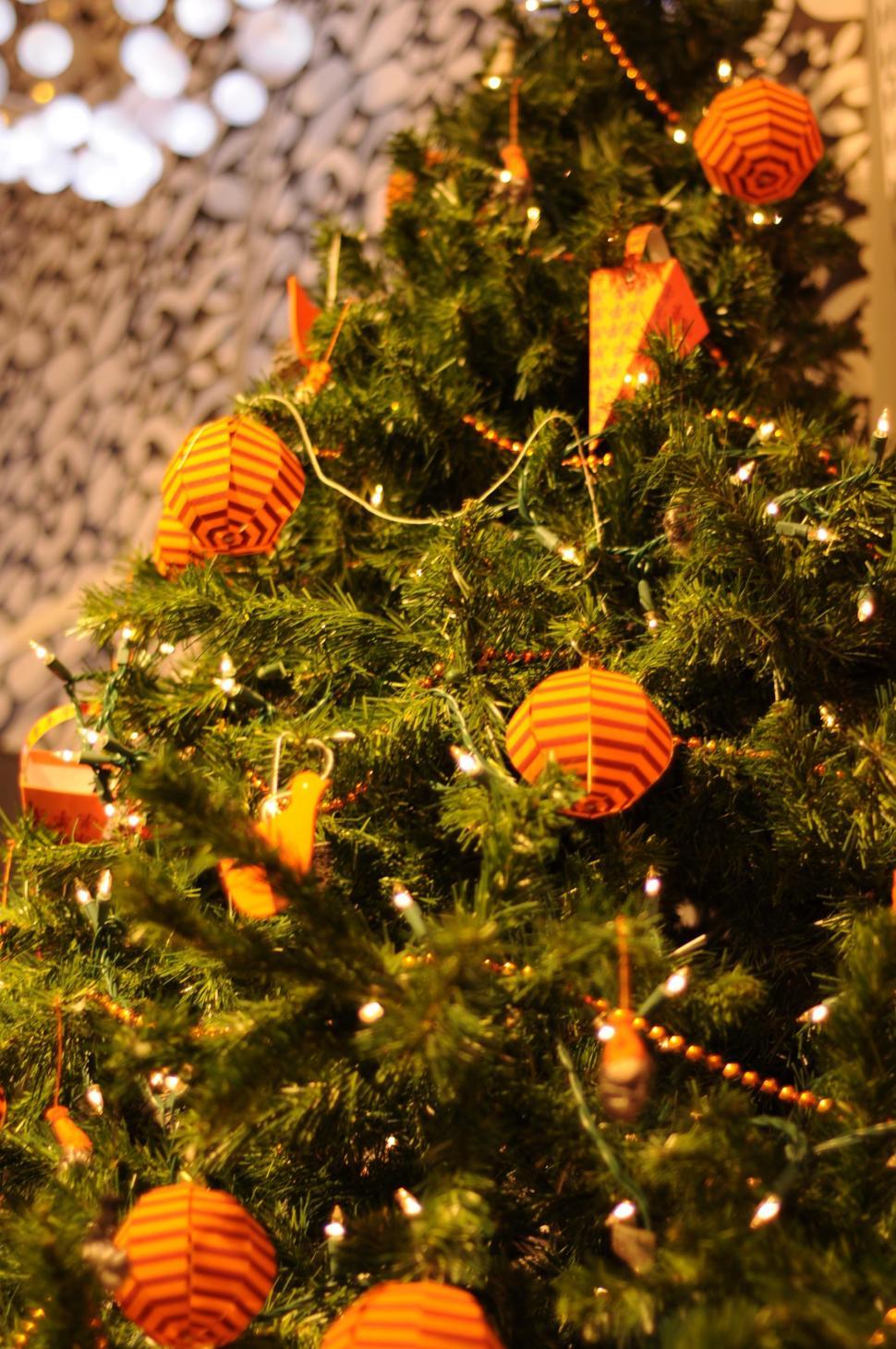 Free Image of Christmas tree 