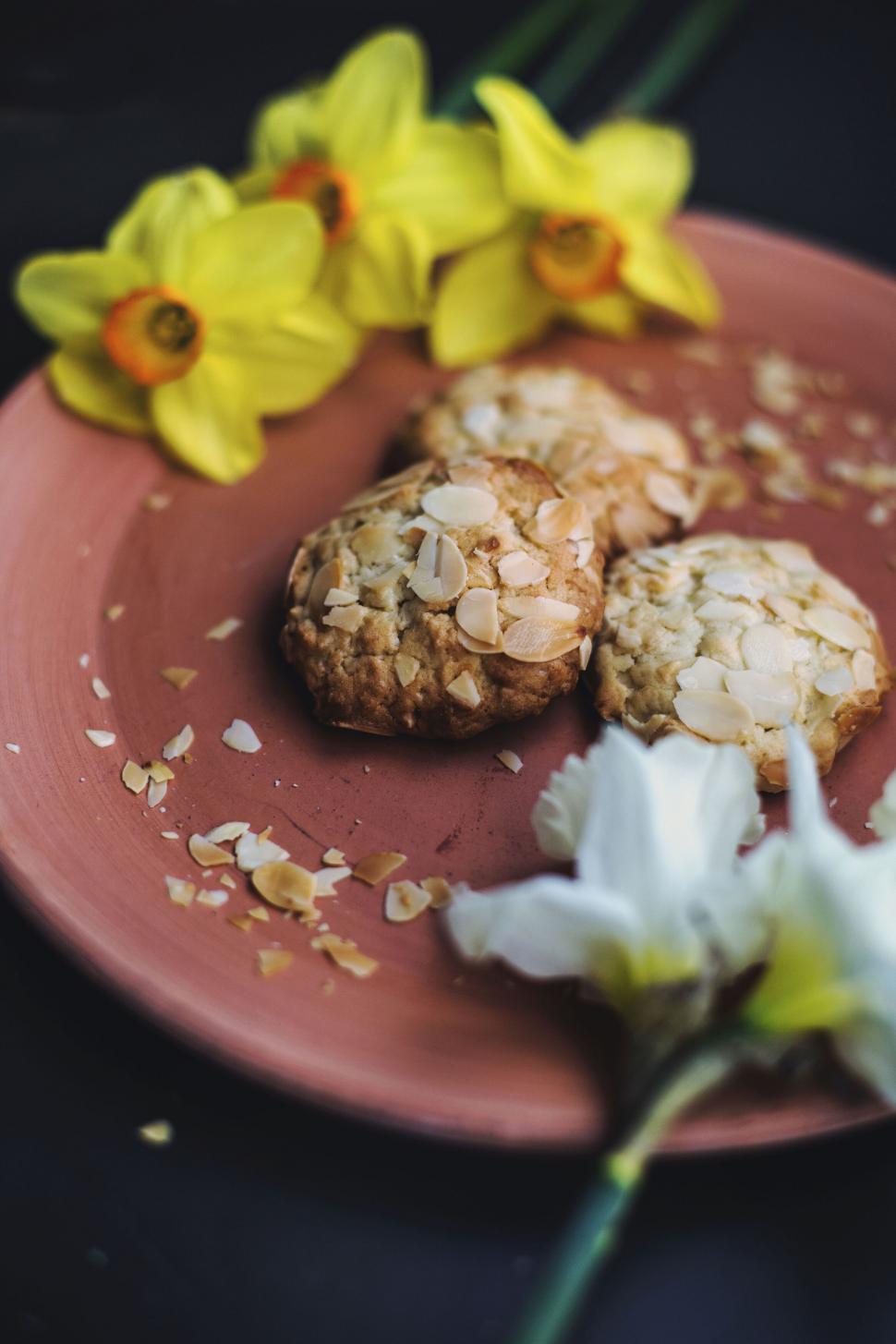 Free Image of Close-up of almond cookies on a plate 