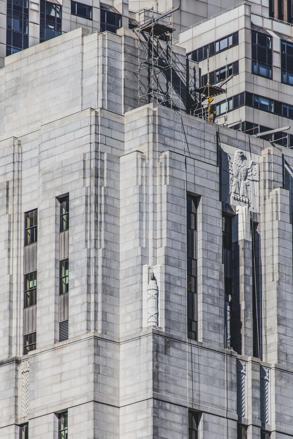Free Image of Art Deco architecture detailing on skyscraper 