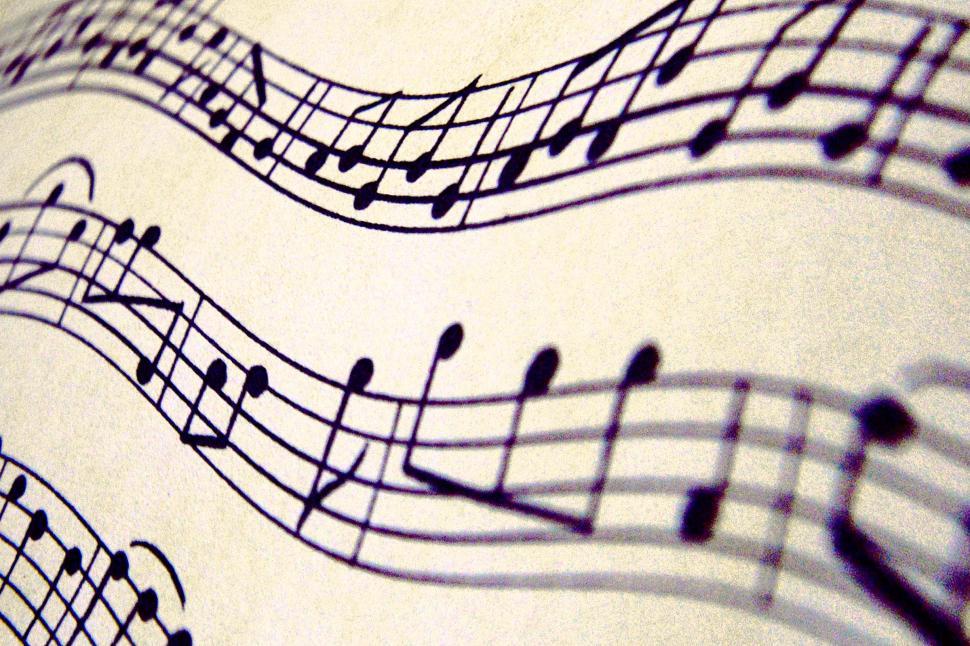 Free Image of Wavy music notes background 
