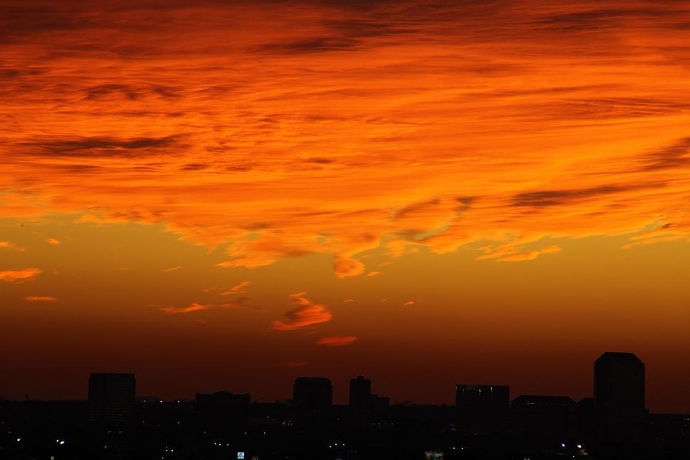 Free Image of Sunset over the city 