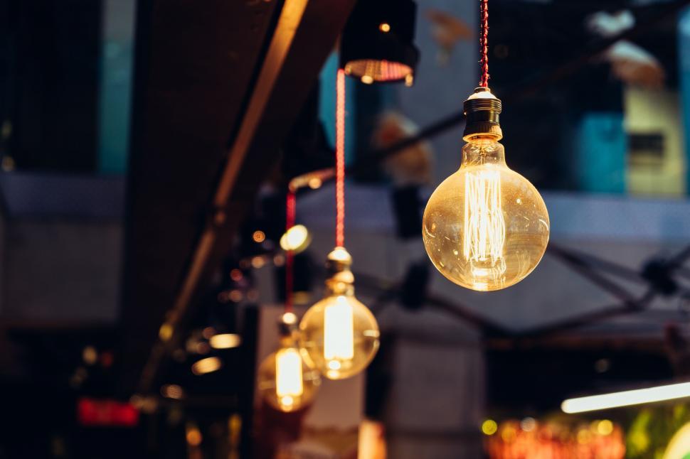 Free Image of Illuminated Edison bulbs hanging 