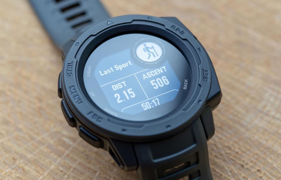 Free Image of Sports watch displaying metrics 