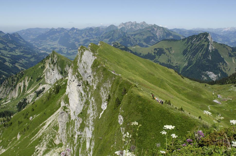 Free Image of Hikers on a picturesque mountain ridge 
