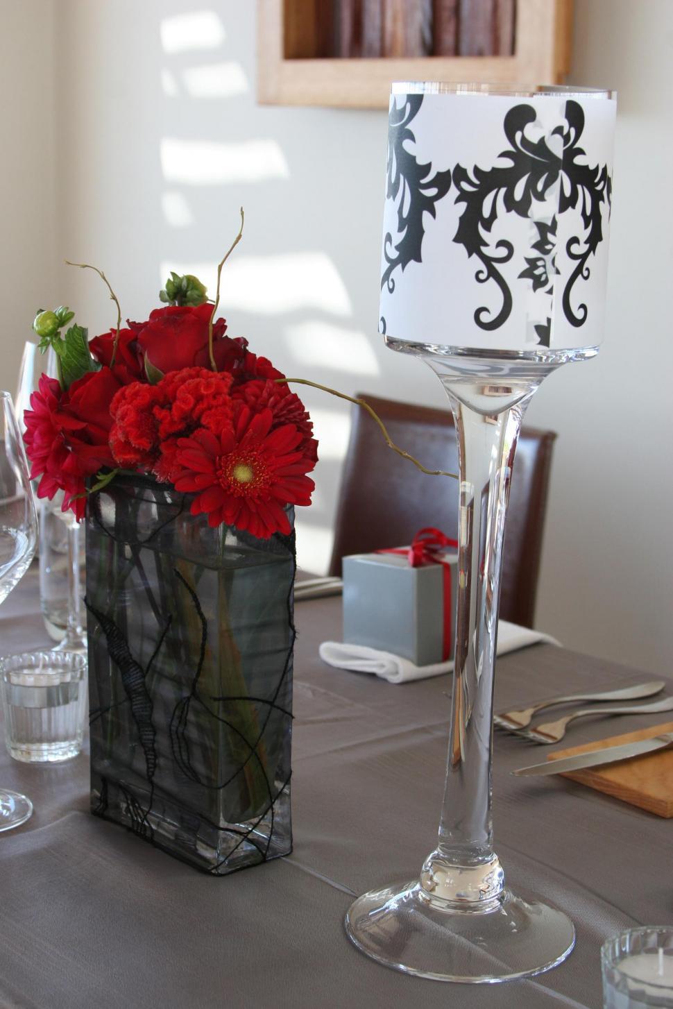 Free Image of Red Flowers 