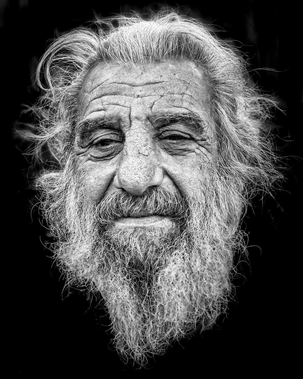Free Image of Elderly man with a textured white beard 
