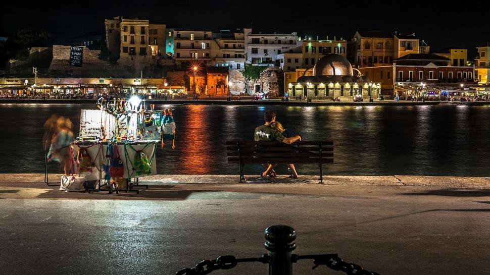 Free Image of Night scene at an urban waterfront 
