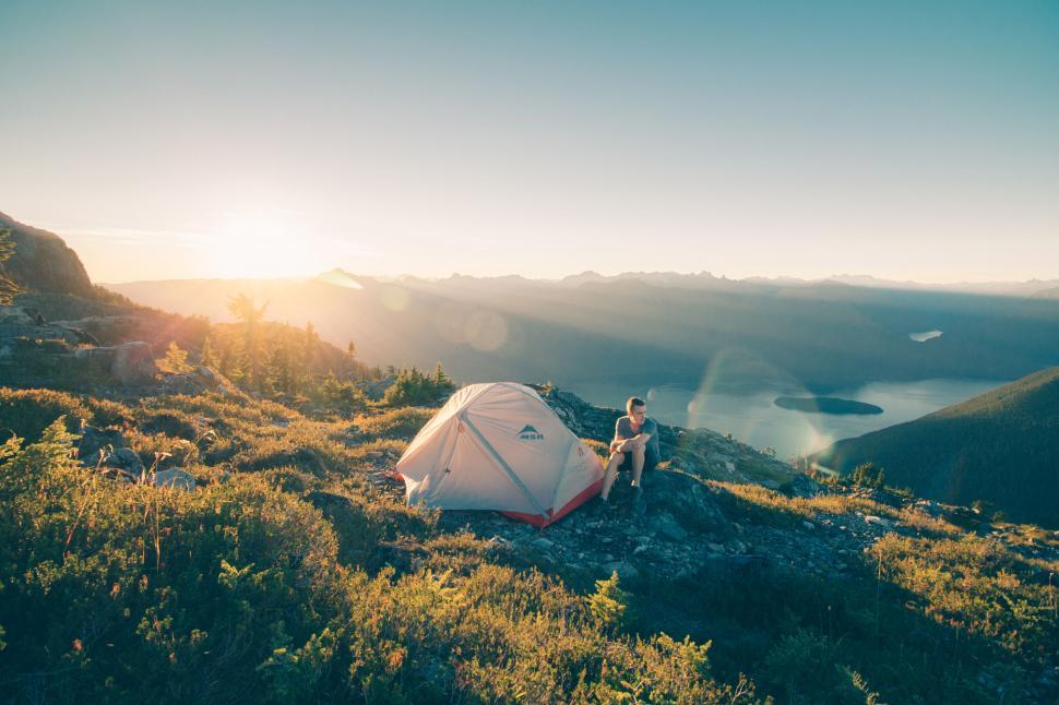 Free Image of Tent on a mountain at sunrise 