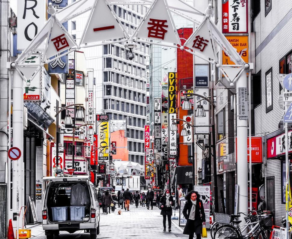 Free Image of Colorful urban scene with bright signage 