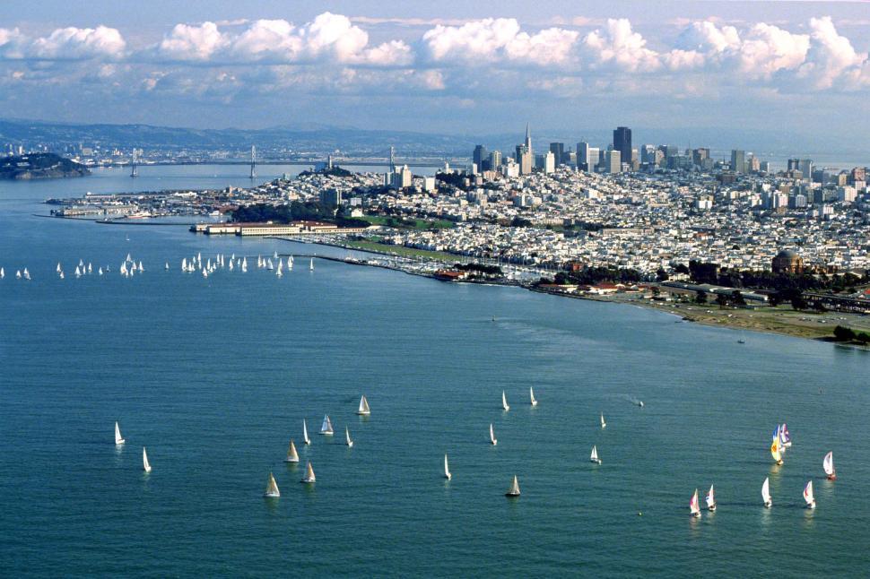 Free Image of San Francisco bay, city and sailboats 