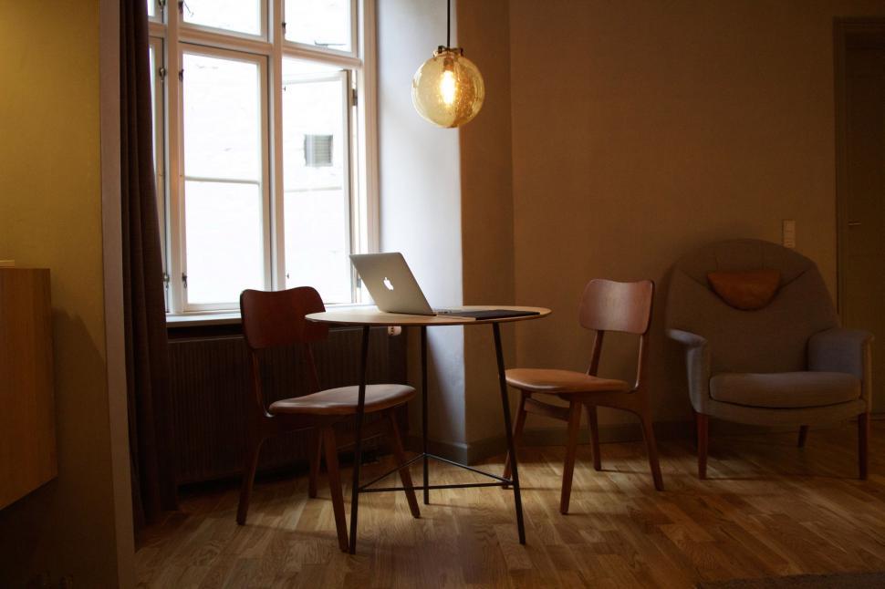 Free Image of Cozy home office with natural light 