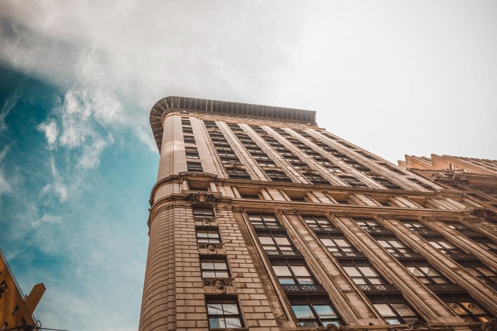 Free Image of Urban building perspective with a blue sky 
