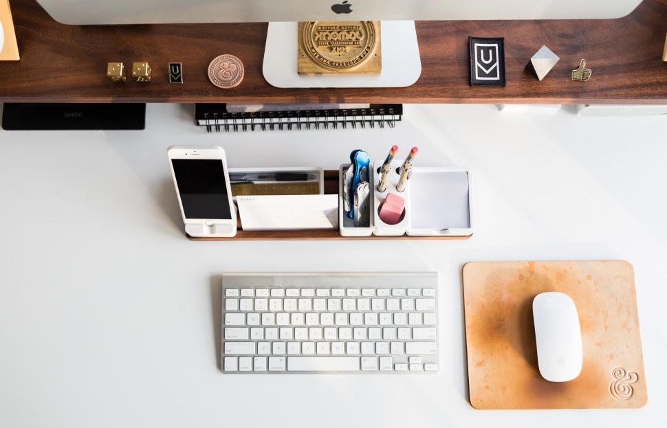 Free Image of Organized modern workspace with technology 