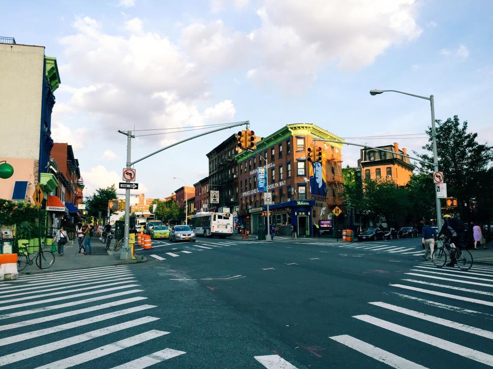 Free Image of Urban intersection during golden hour 