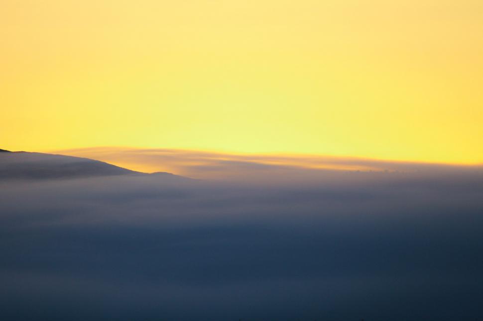 Free Image of Abstract cloudscape with yellow tones 