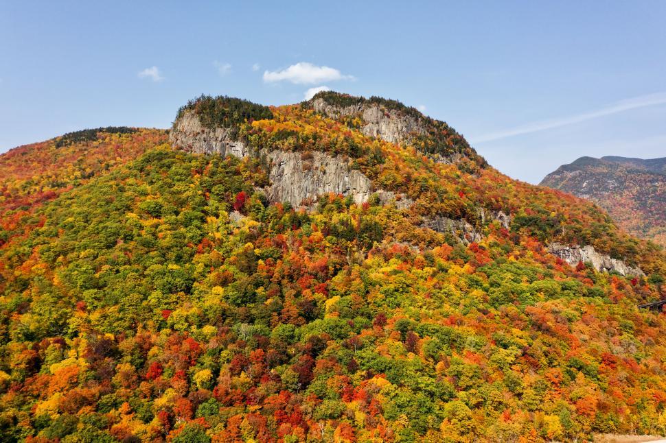 Free Image of Mountain ridge with colorful fall foliage 