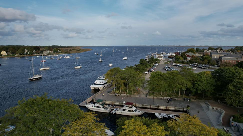 Free Image of Harbor view with boats and waterfront 