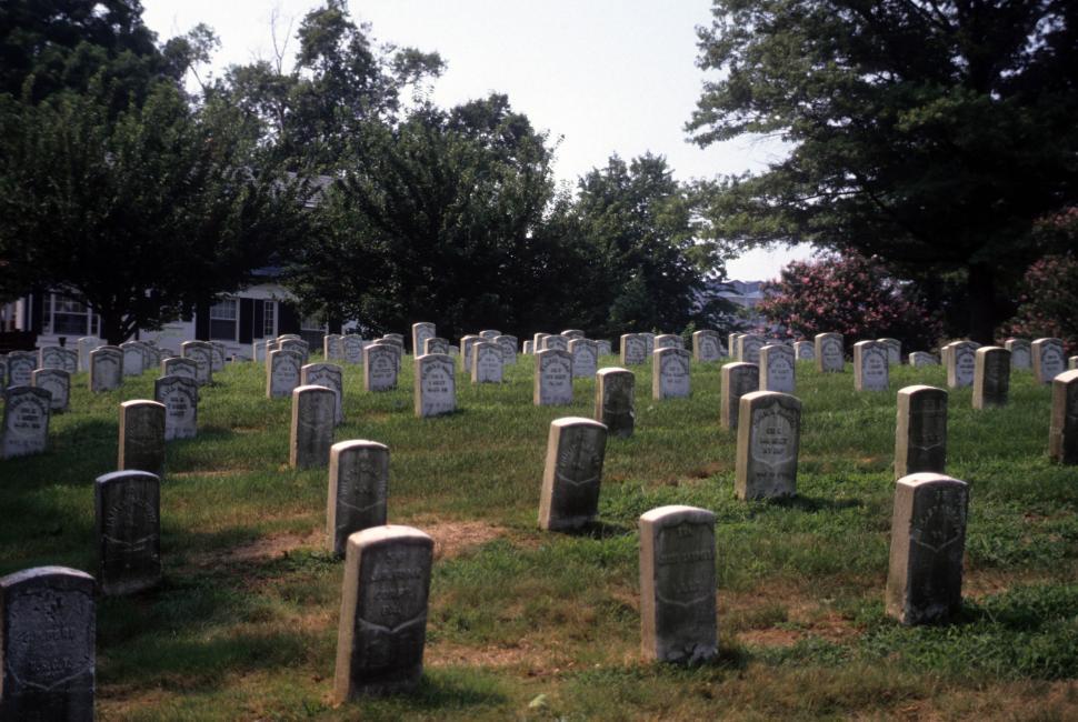 Free Image of Headstones 