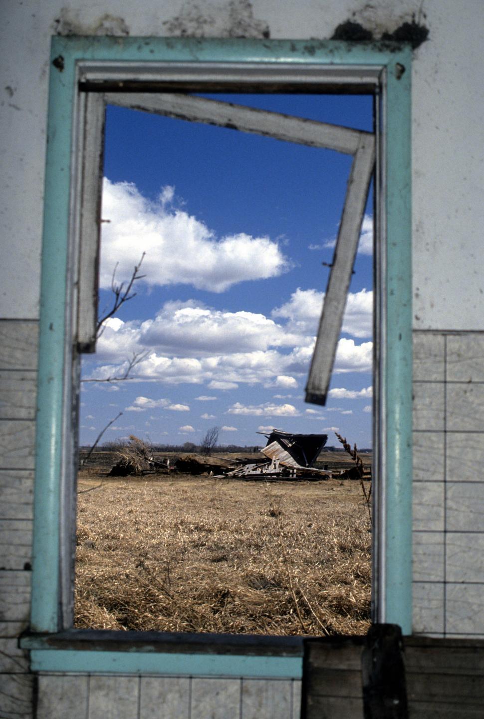Free Image of Dilapidated window 