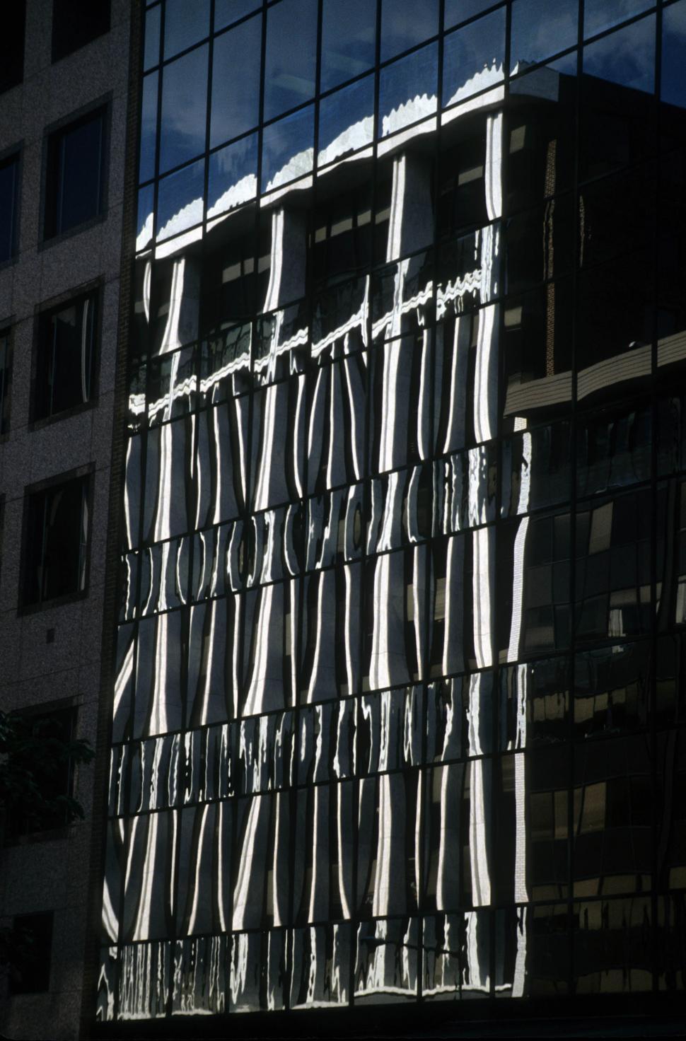 Free Image of City building reflection 