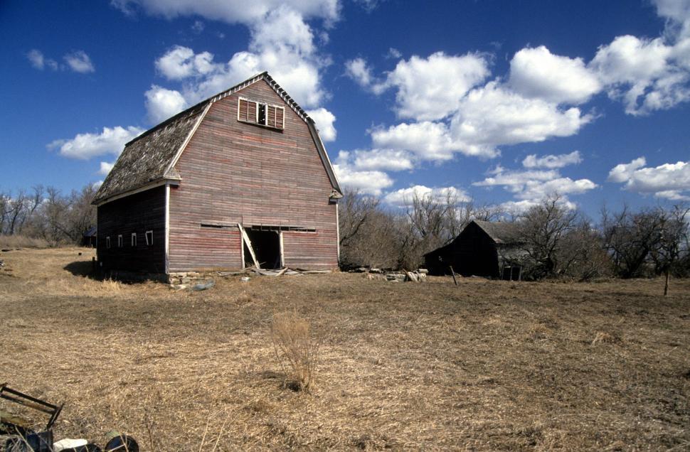 Free Image of Big old barn 