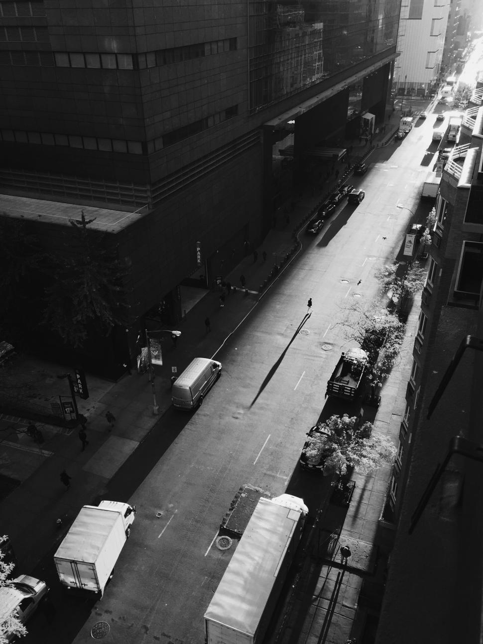 Free Image of Black and white urban street view captured from above 
