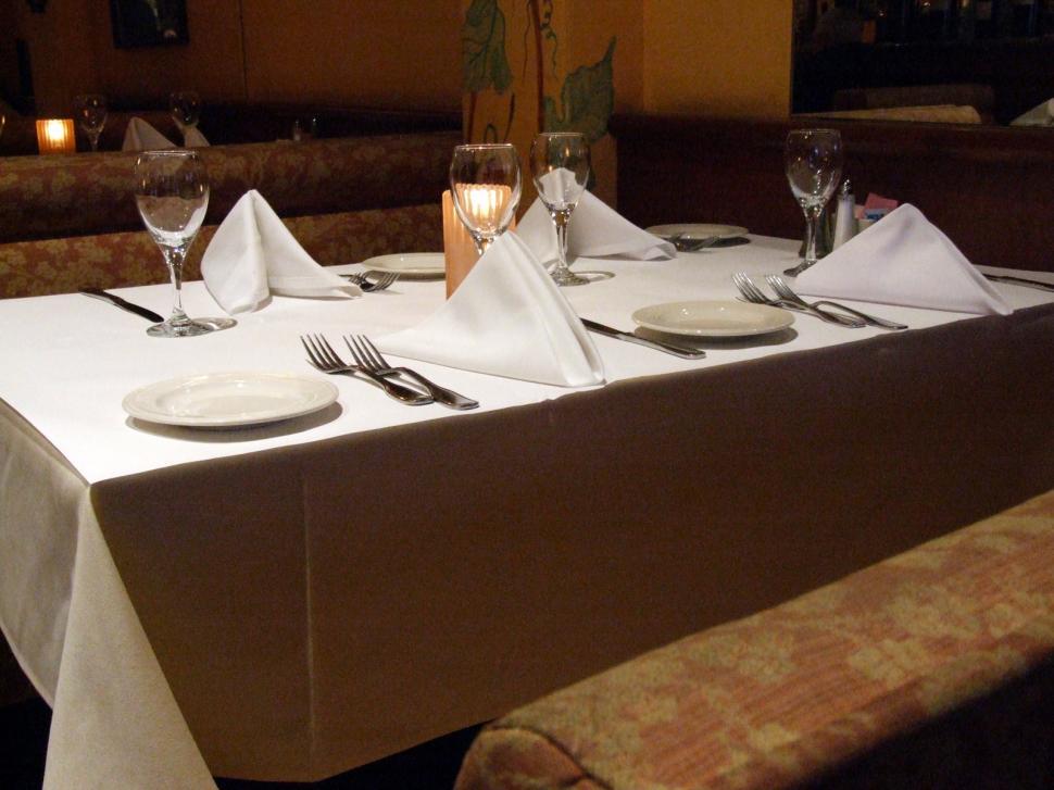 Free Image of Fancy Place Settings 