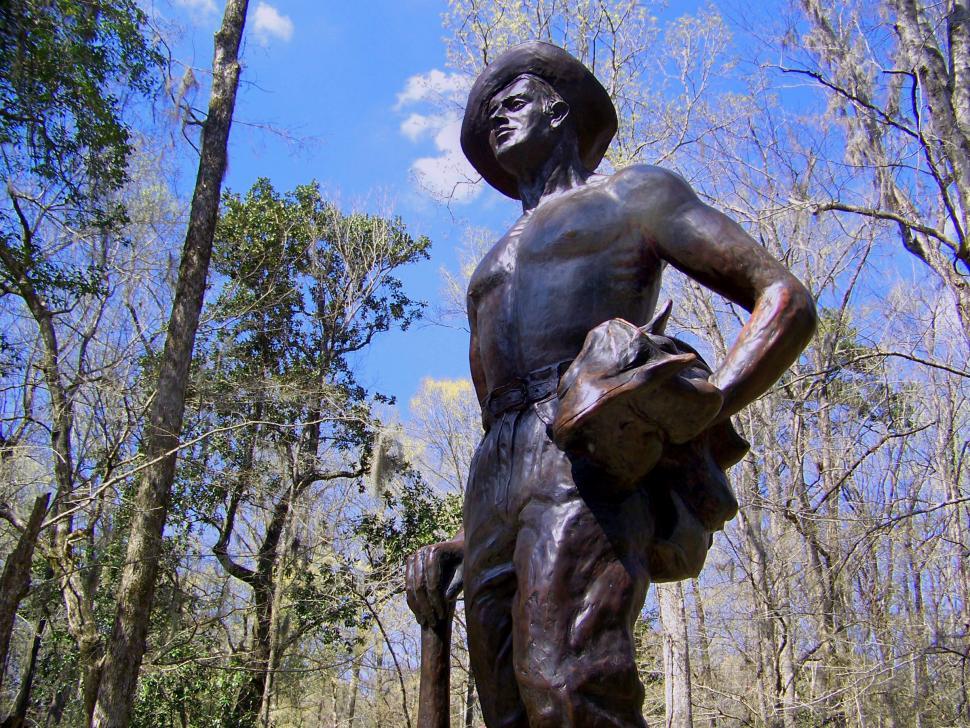 Free Image of Bronze Statue 