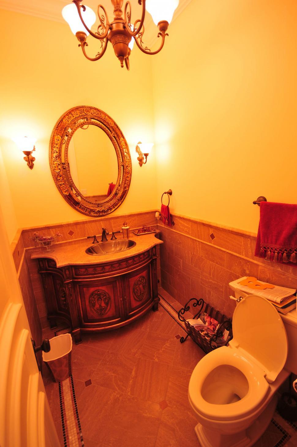 Free Image of Half bathroom 
