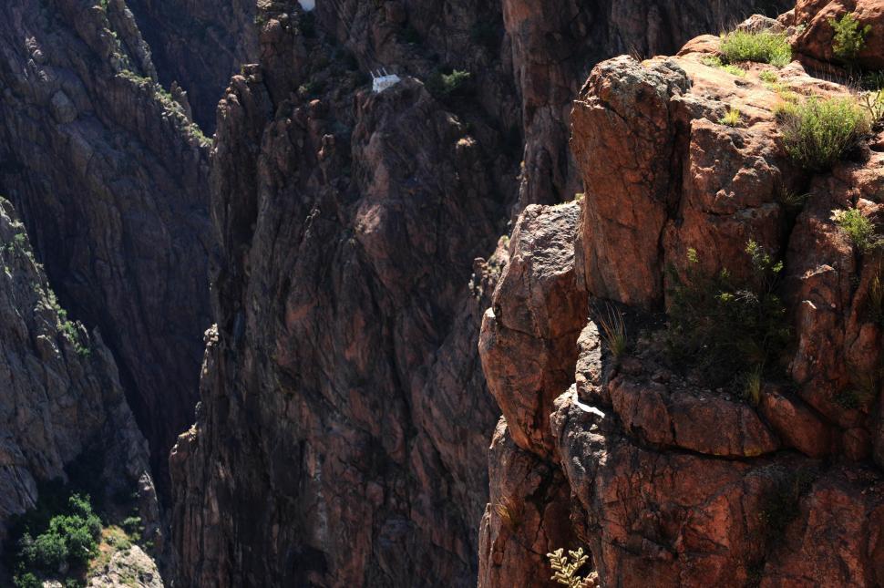 Free Image of Rocky cliffs 