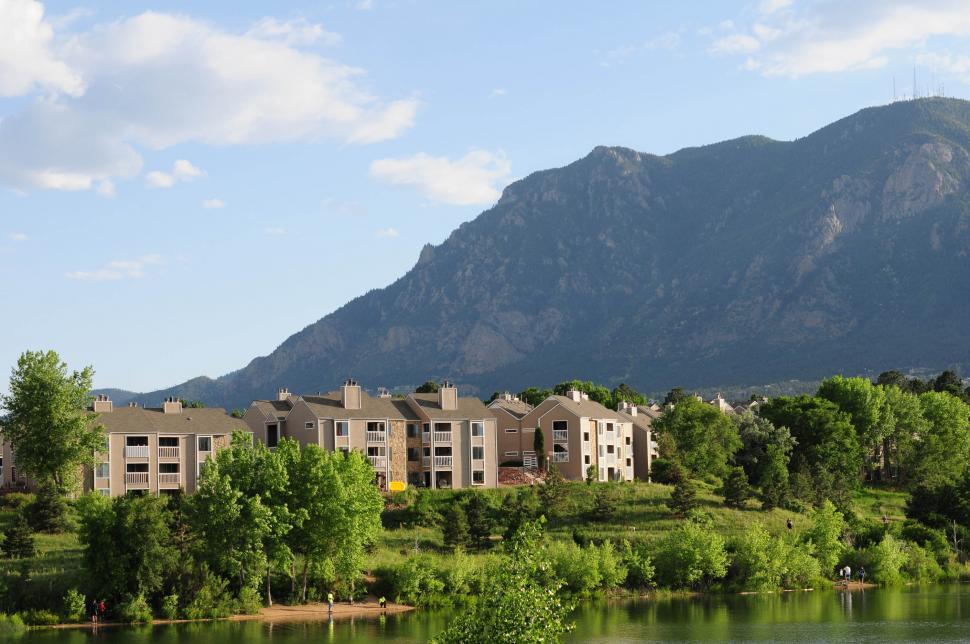 Free Image of Condominiums 