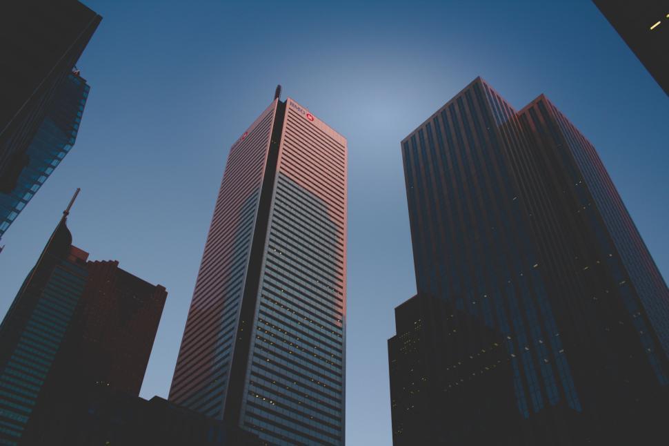 Free Image of Skyscrapers in urban landscape during twilight with gradient sky 