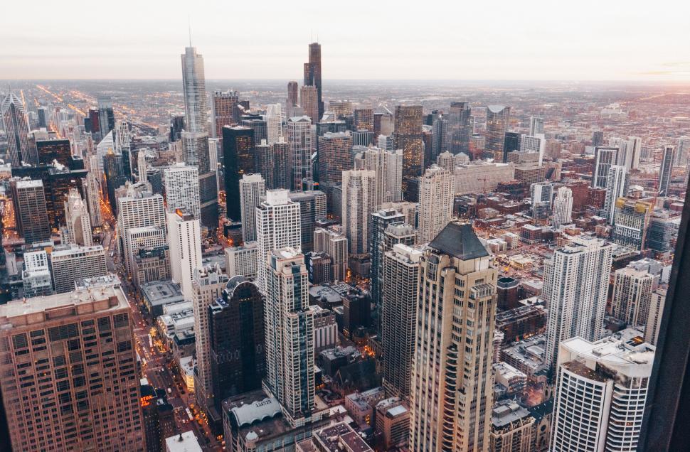 Free Image of Extended view of Chicago skyline showing skyscrapers. 