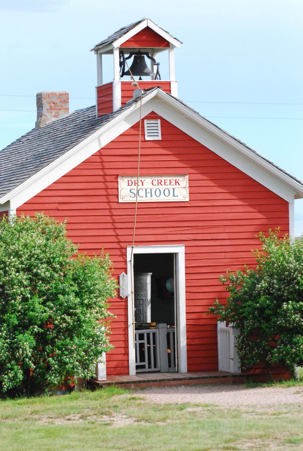 Free Image of Old schoolhouse 