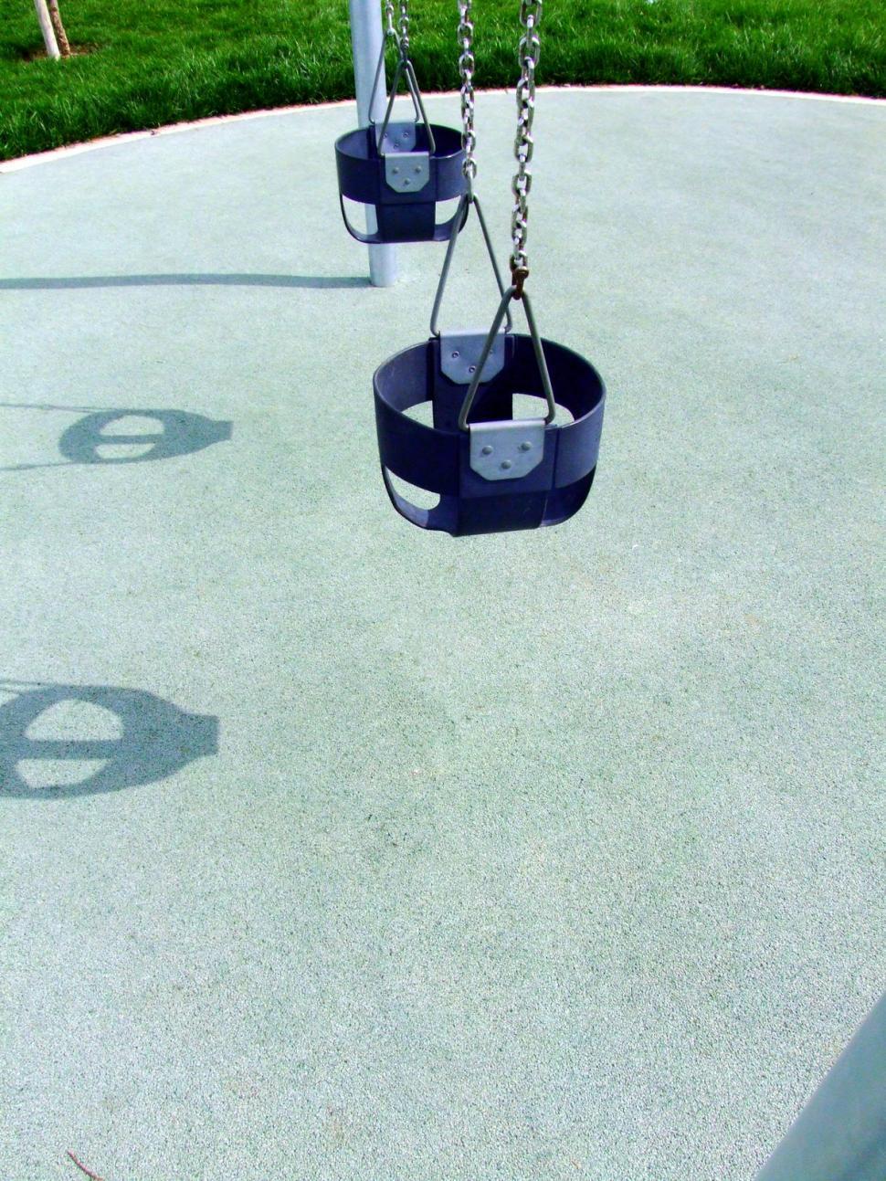 Free Image of Play Ground Swing  