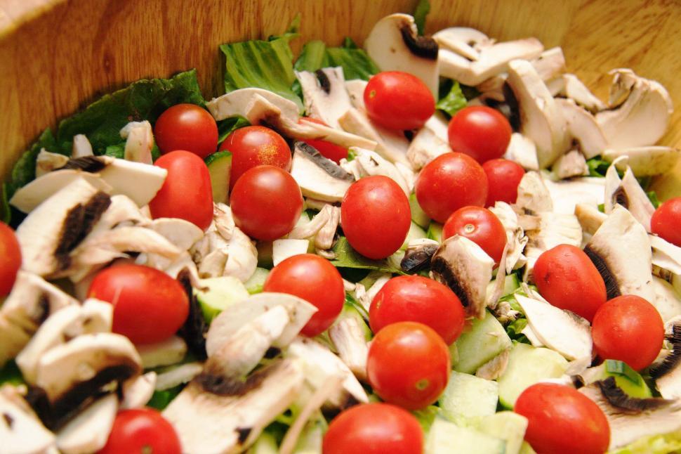 Free Image of Hearty healthy salad 
