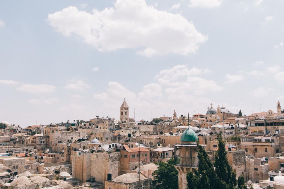 Free Image of Panoramic view of Jerusalem with its historic buildings. 