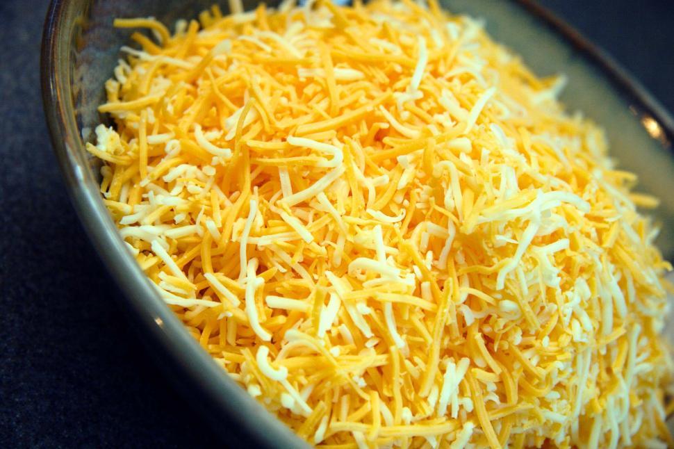 Free Image of Grated cheese in bowl 