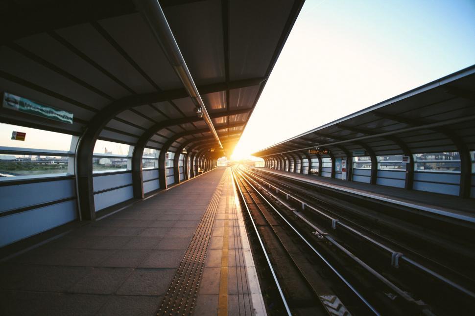 Free Image of Sunset at a modern railway station terminal 