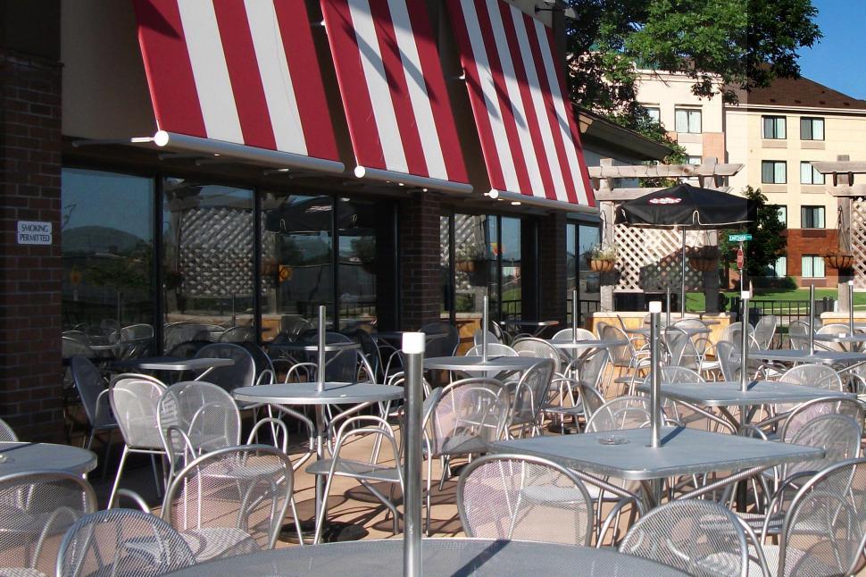 Free Image of Restaurant patio 