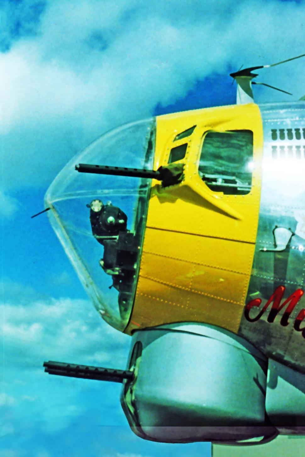 Free Image of B-17 Flying Fortress nose 