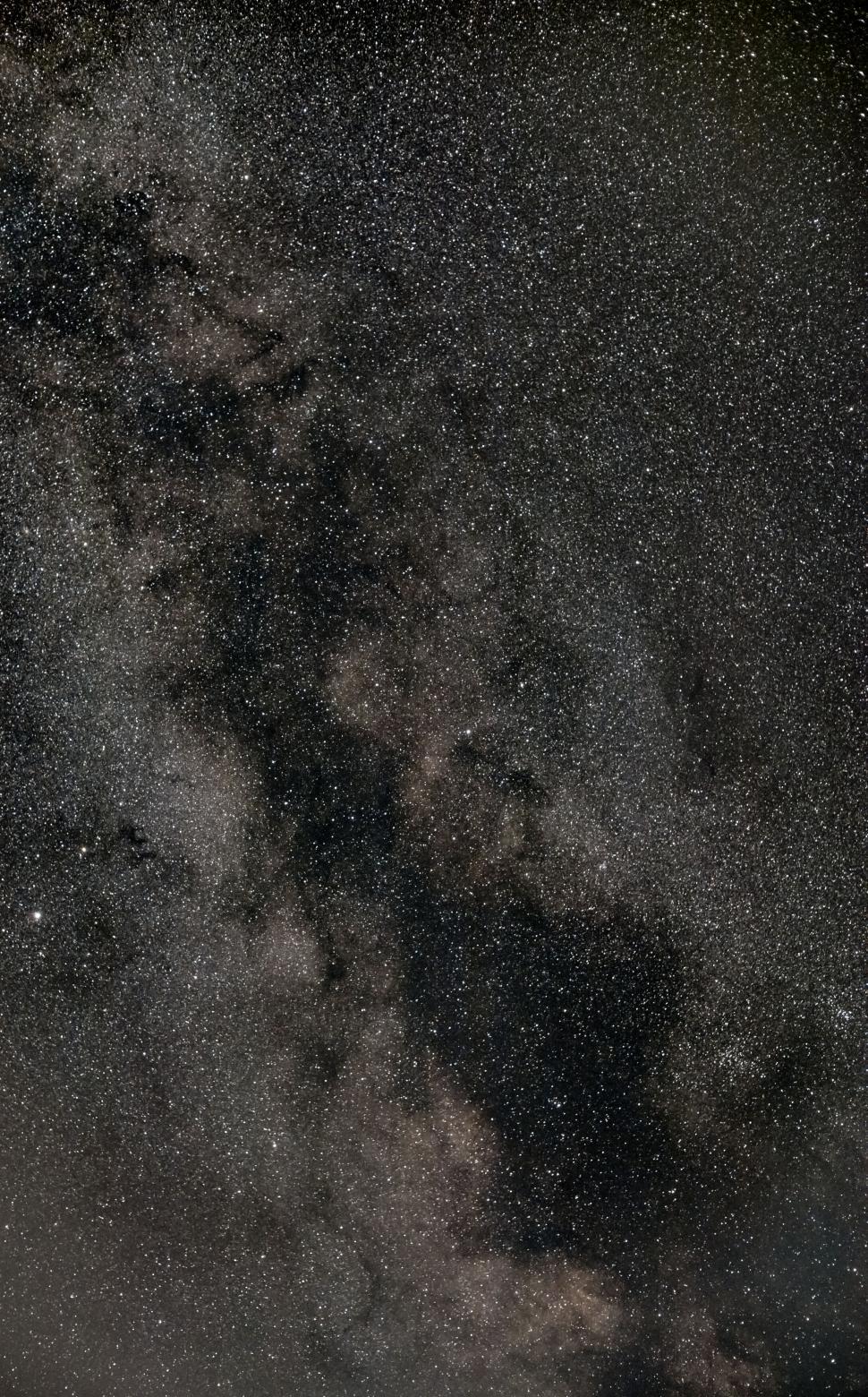 Free Image of Stunning Capture of Star-Filled Night Sky in Detail 