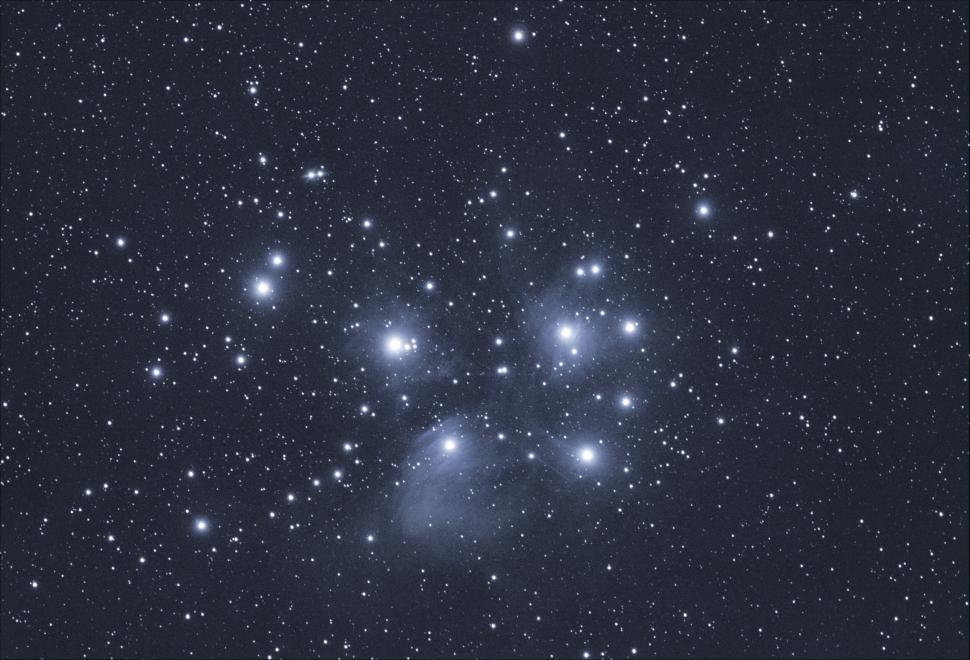 Free Image of Night sky filled with myriad of stars and constellations. 