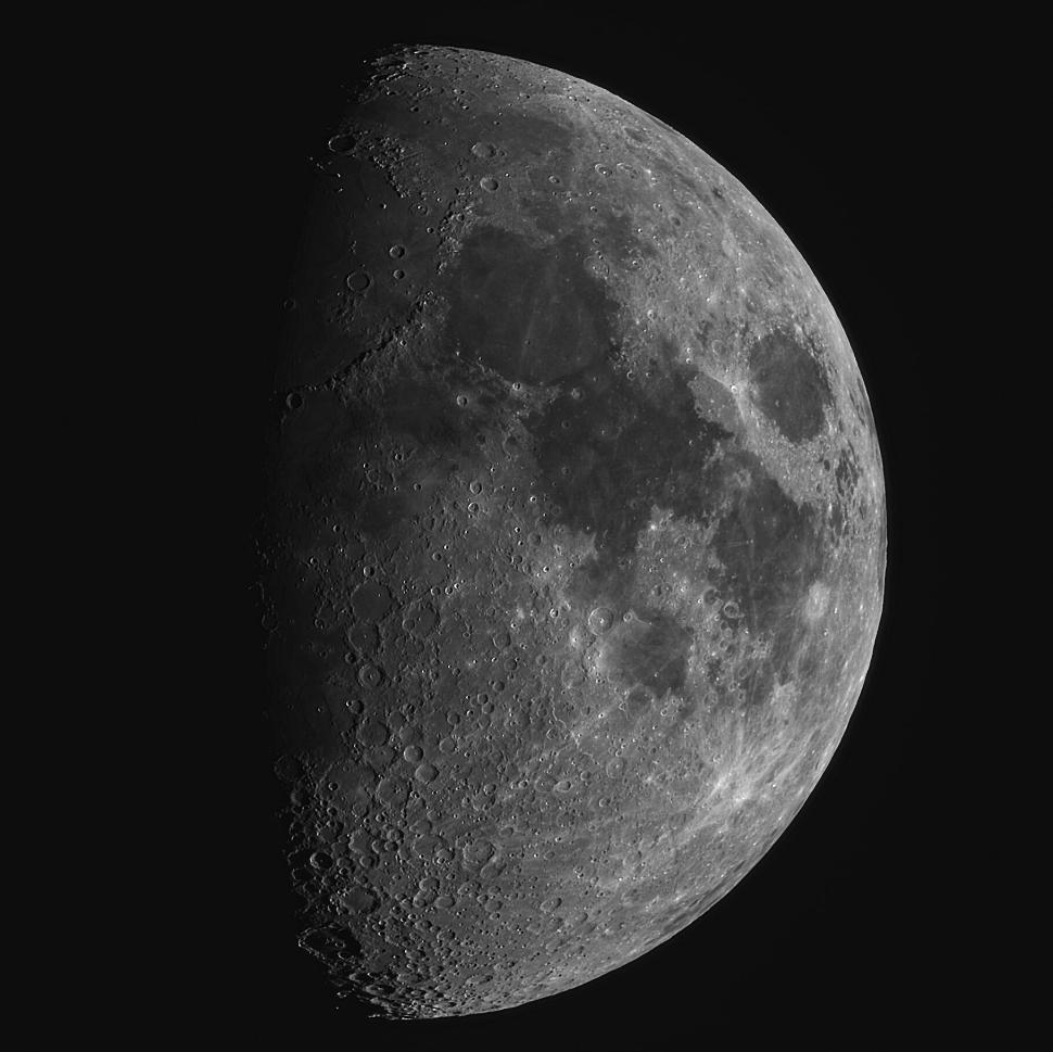 Free Image of Detailed half Moon in the night sky s darkness 