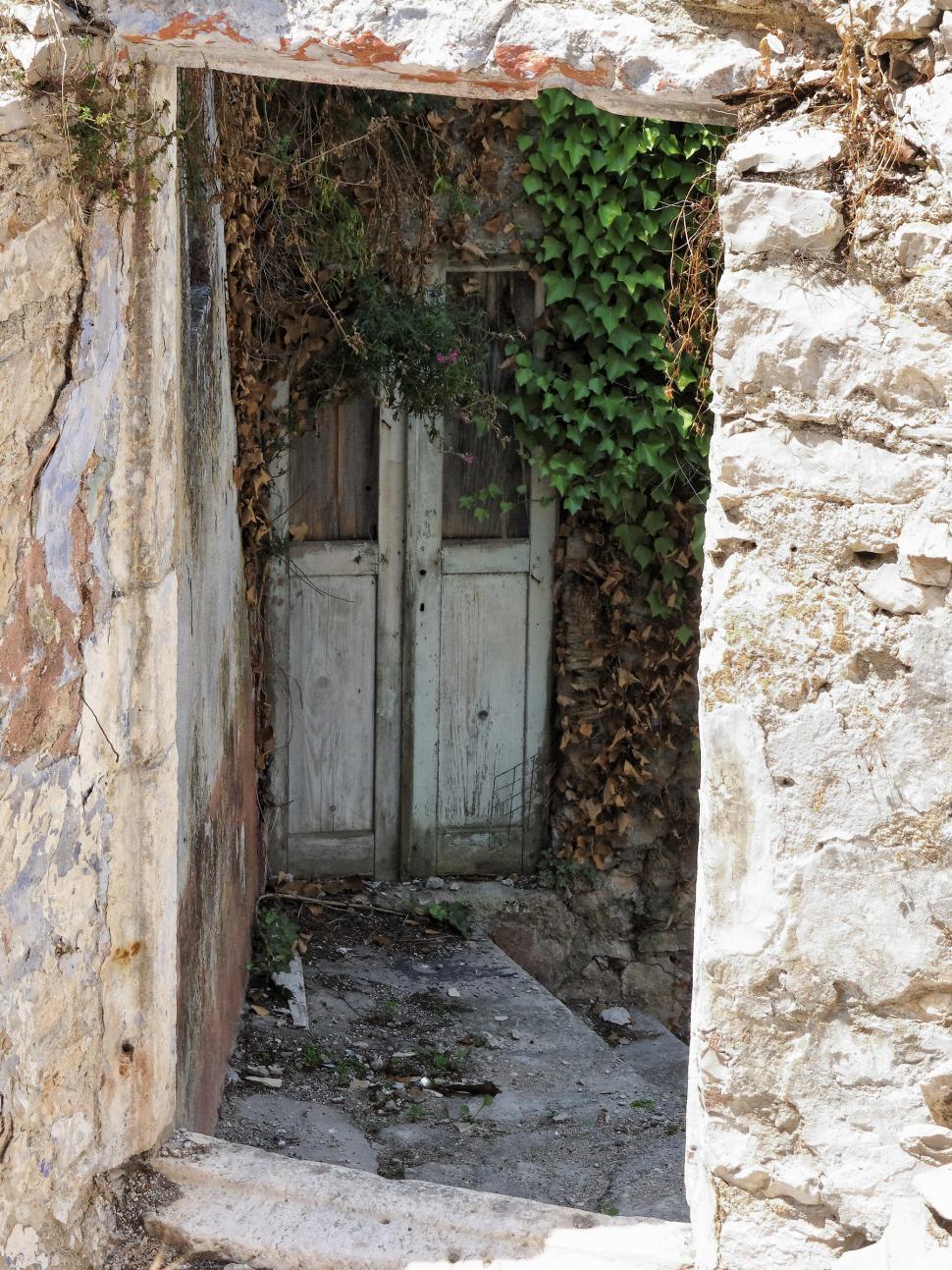 Free Image of Abandoned house 