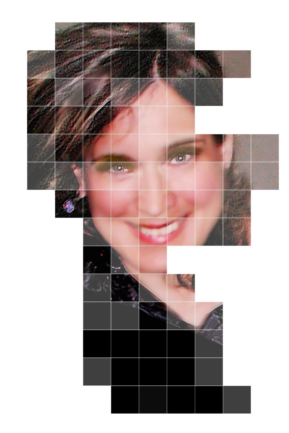 Free Image of Woman smiling 
